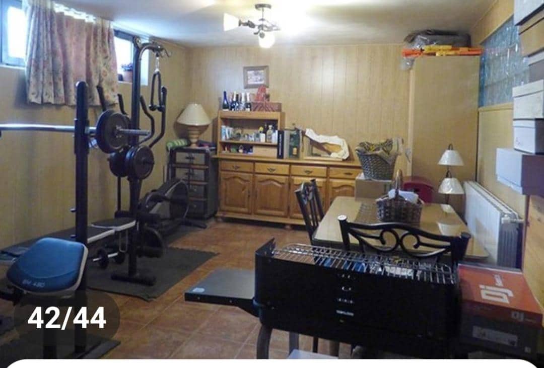 4 bedroom Terraced Villa for sale in Albacete city with garage - € 395,000 (Ref: 9723716)