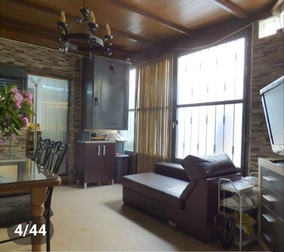 4 bedroom Terraced Villa for sale in Albacete city with garage - € 395,000 (Ref: 9723716)