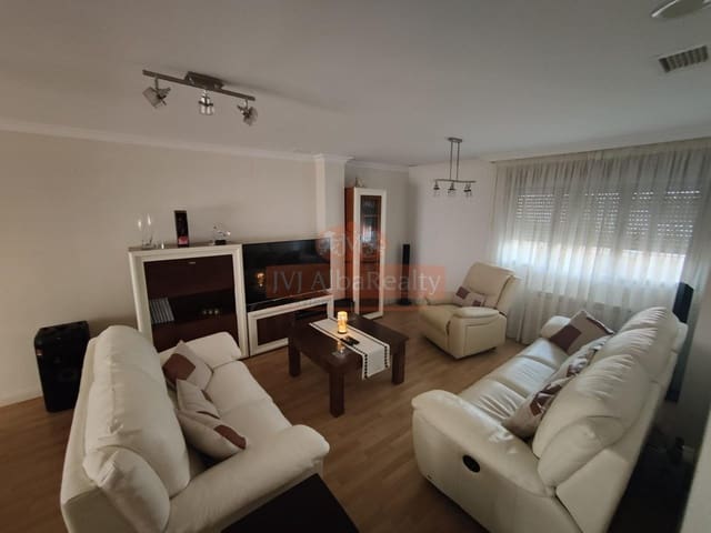 4 bedroom Terraced Villa for sale in Albacete city with garage - € 405,000 (Ref: 9723717)