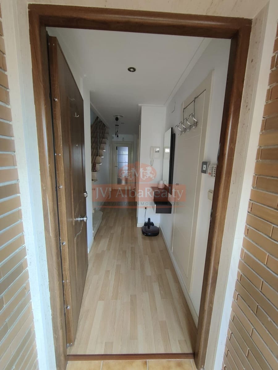 4 bedroom Terraced Villa for sale in Albacete city with garage - € 405,000 (Ref: 9723717)