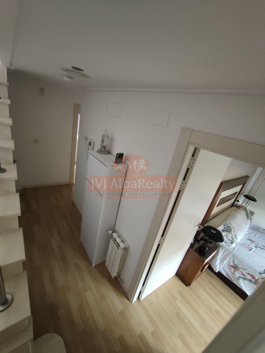 4 bedroom Terraced Villa for sale in Albacete city with garage - € 405,000 (Ref: 9723717)