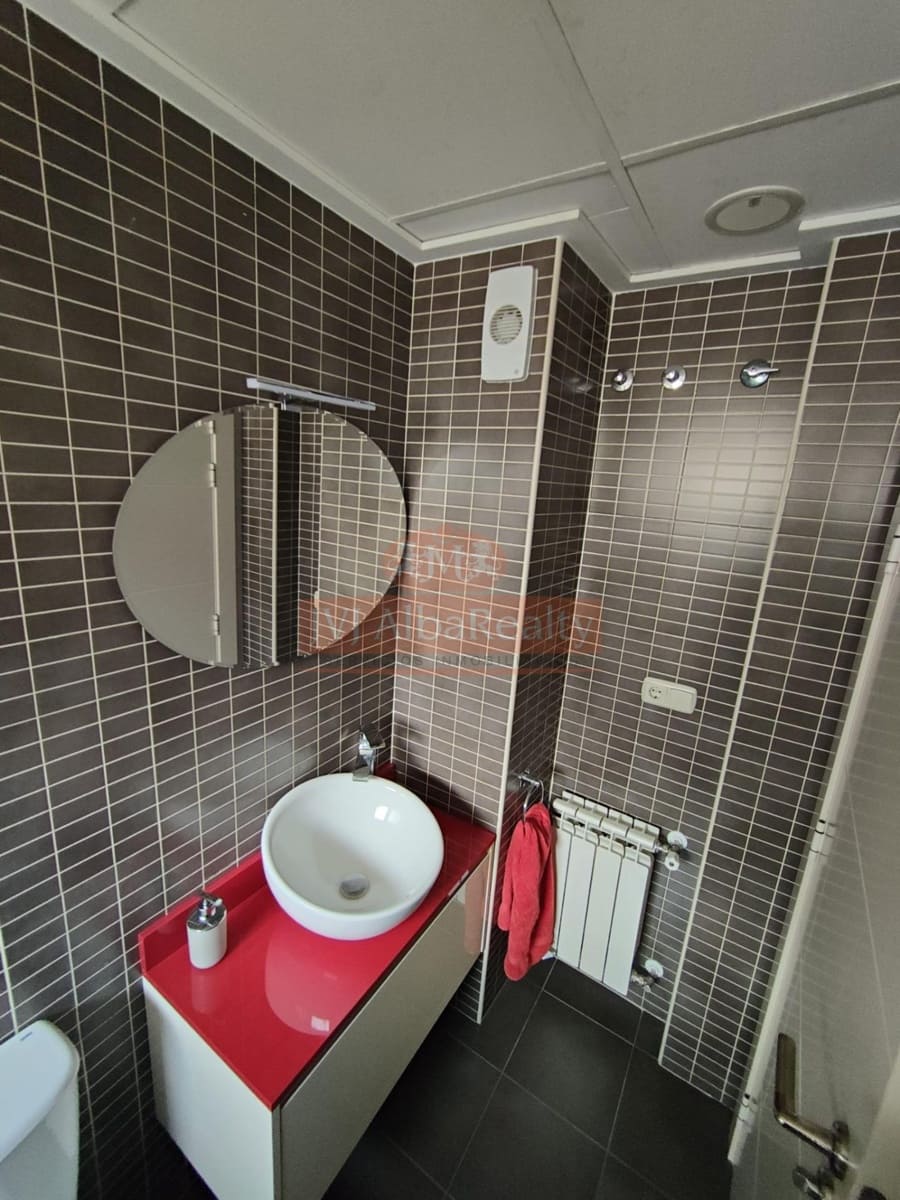 4 bedroom Terraced Villa for sale in Albacete city with garage - € 405,000 (Ref: 9723717)