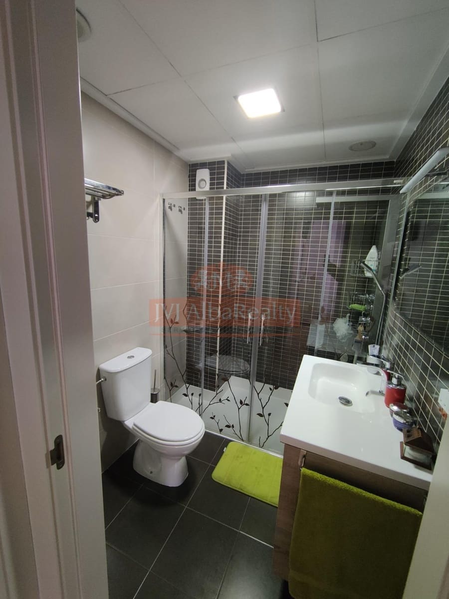 4 bedroom Terraced Villa for sale in Albacete city with garage - € 405,000 (Ref: 9723717)