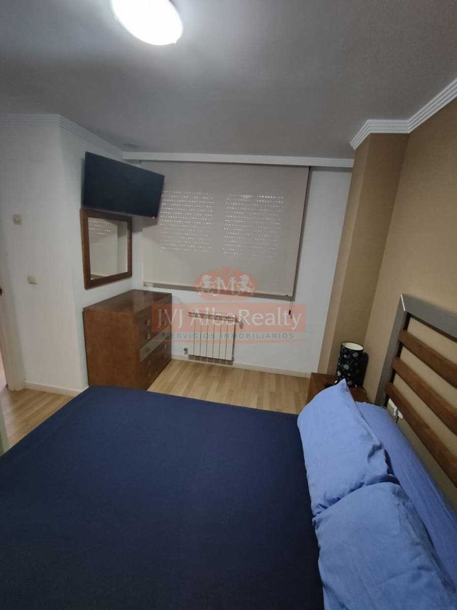 4 bedroom Terraced Villa for sale in Albacete city with garage - € 405,000 (Ref: 9723717)