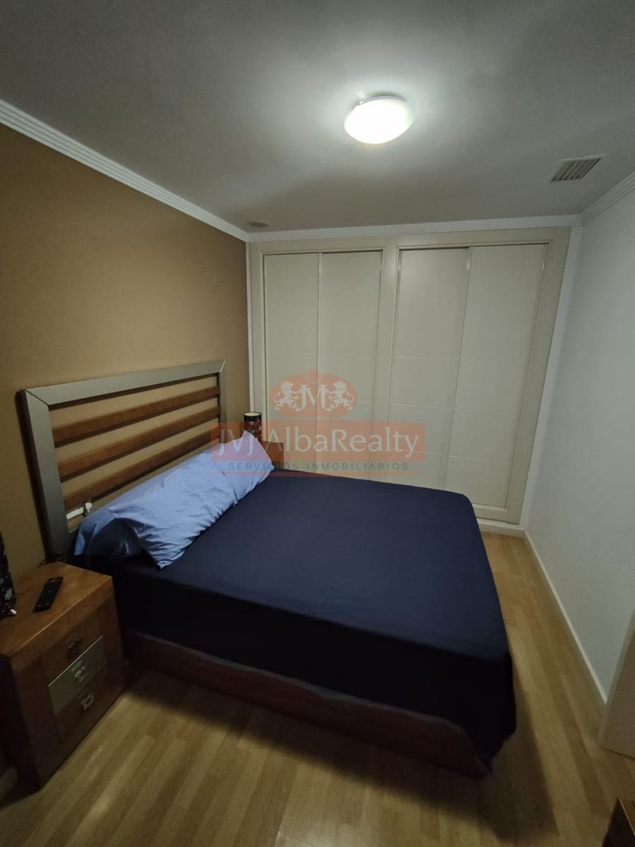 4 bedroom Terraced Villa for sale in Albacete city with garage - € 405,000 (Ref: 9723717)