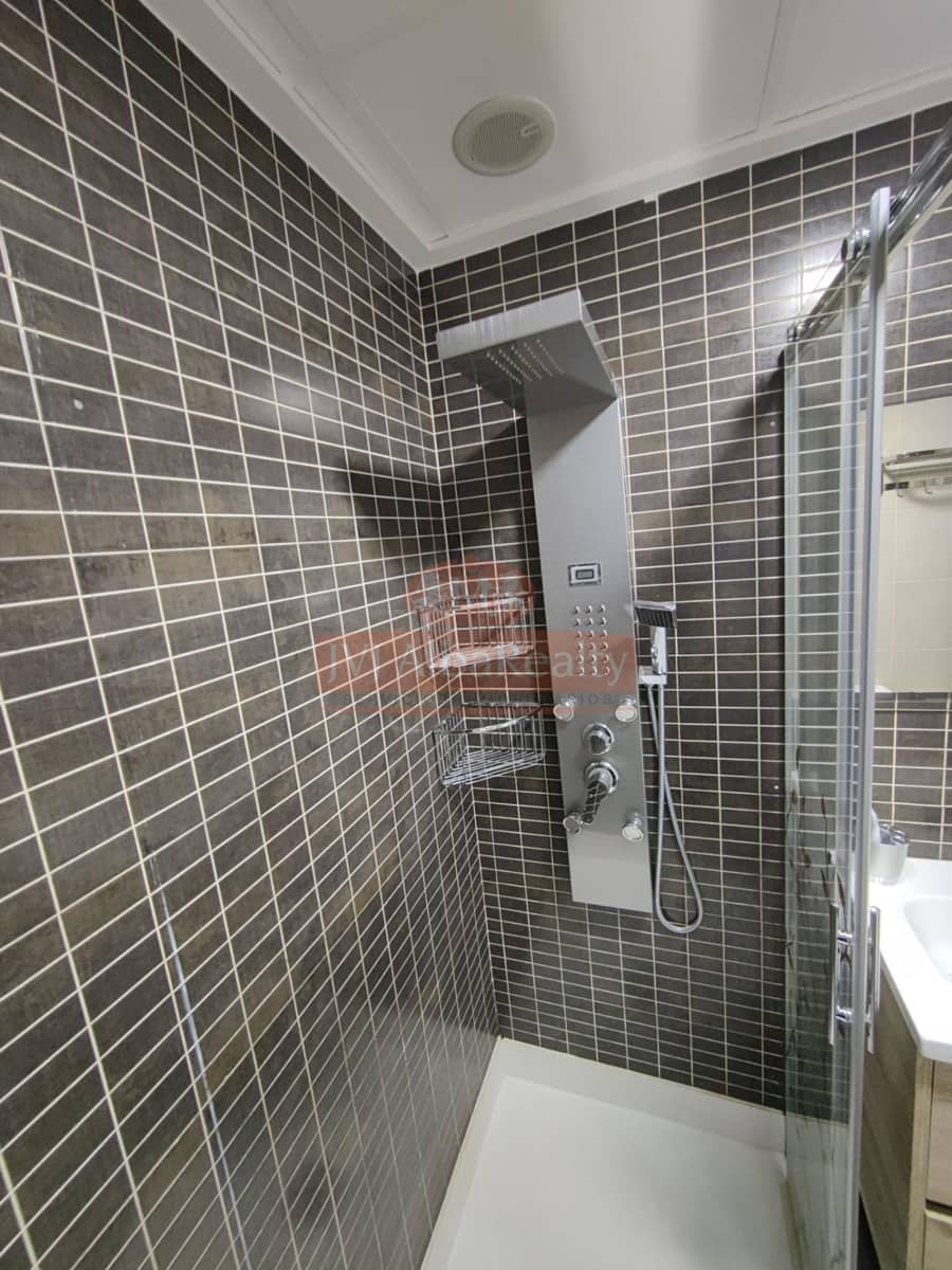 4 bedroom Terraced Villa for sale in Albacete city with garage - € 405,000 (Ref: 9723717)