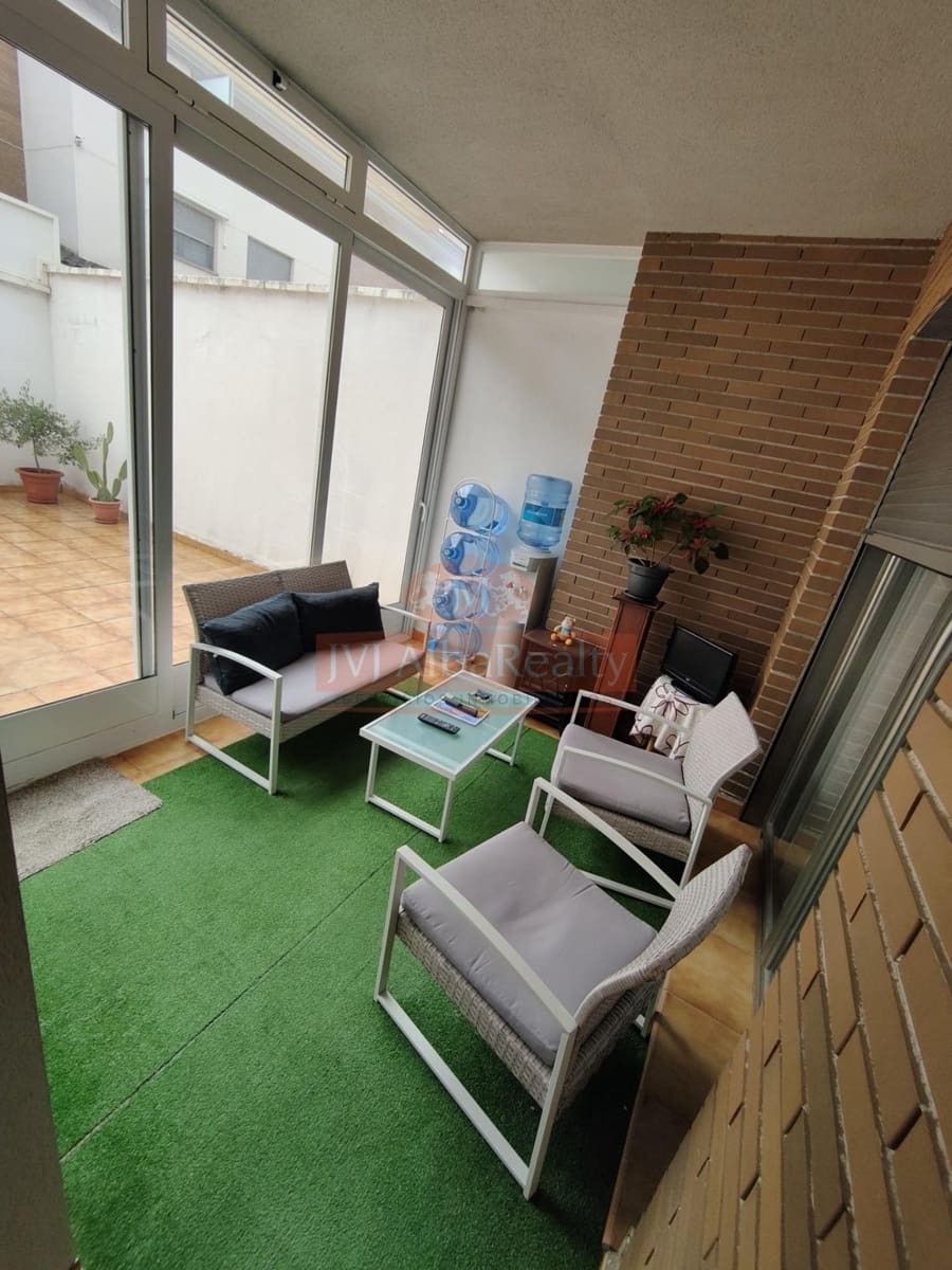 4 bedroom Terraced Villa for sale in Albacete city with garage - € 405,000 (Ref: 9723717)