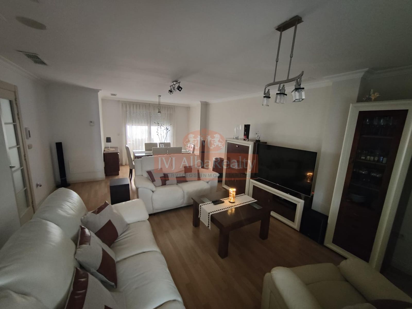 4 bedroom Terraced Villa for sale in Albacete city with garage - € 405,000 (Ref: 9723717)