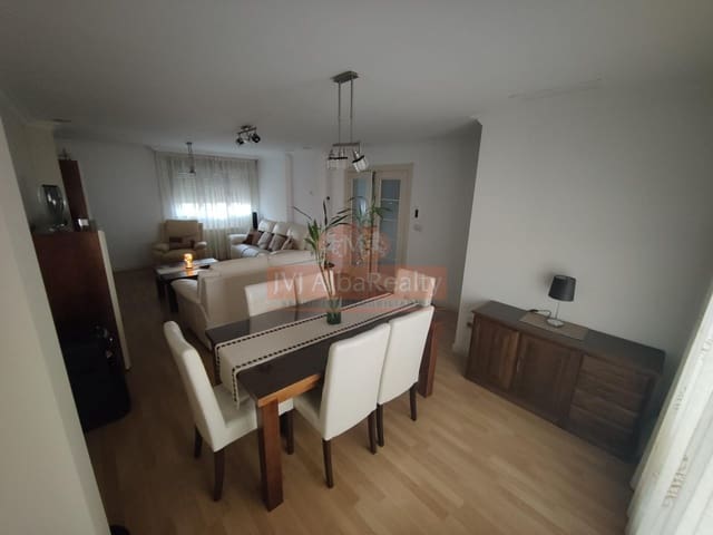 4 bedroom Terraced Villa for sale in Albacete city with garage - € 405,000 (Ref: 9723717)