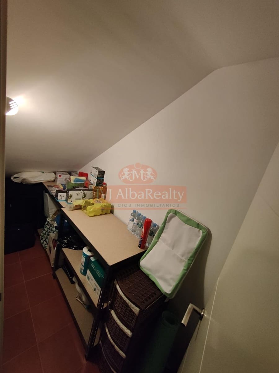 4 bedroom Terraced Villa for sale in Albacete city with garage - € 405,000 (Ref: 9723717)