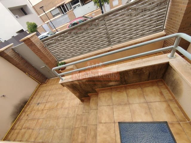 4 bedroom Terraced Villa for sale in Albacete city with garage - € 405,000 (Ref: 9723717)