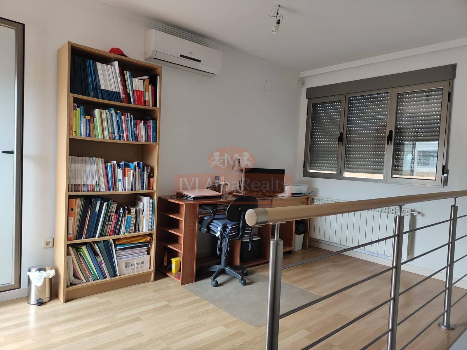 4 bedroom Terraced Villa for sale in Albacete city with garage - € 405,000 (Ref: 9723717)