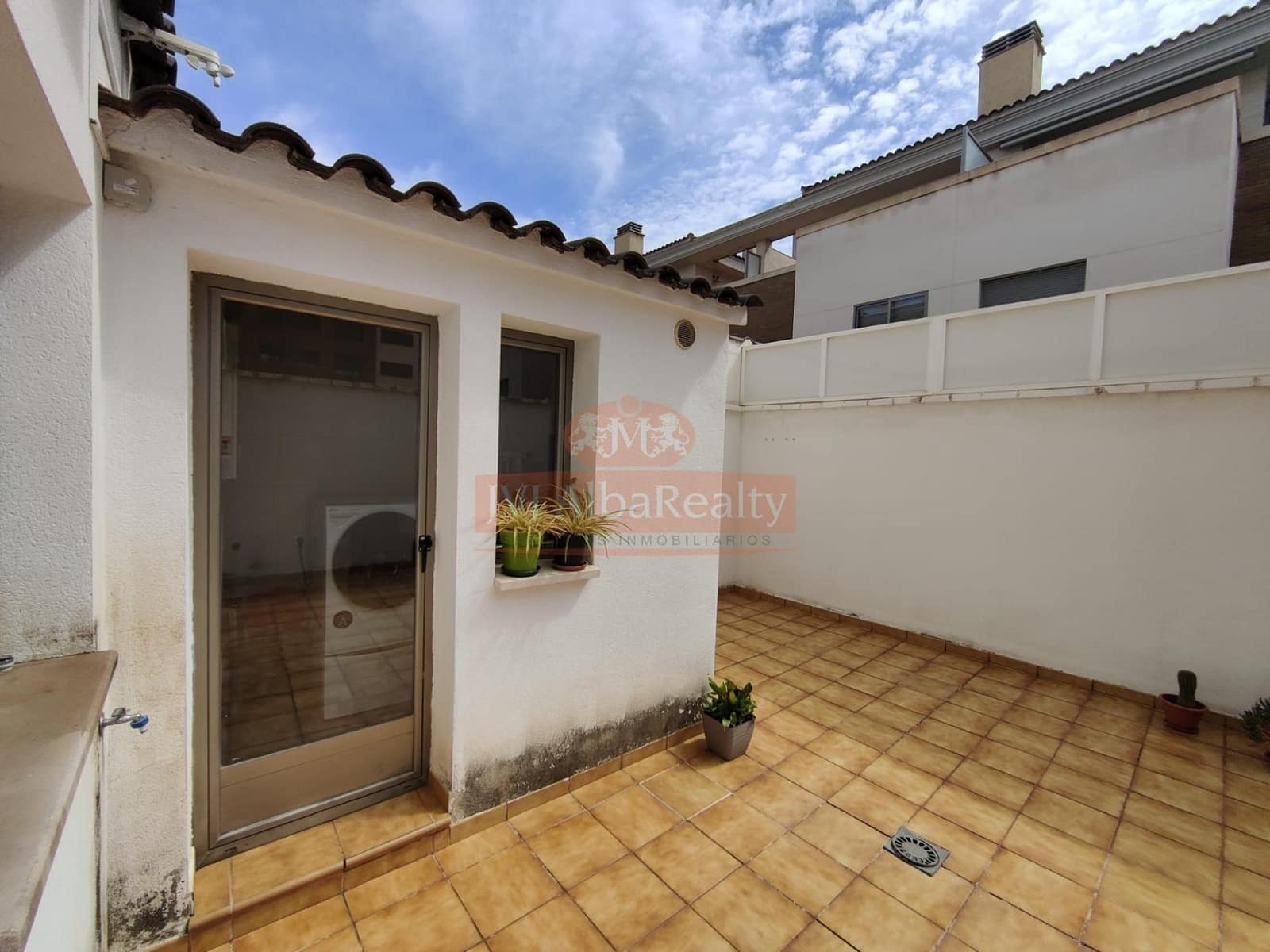 4 bedroom Terraced Villa for sale in Albacete city with garage - € 405,000 (Ref: 9723717)