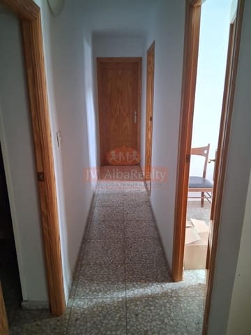 4 bedroom Townhouse for sale in Albacete city with garage - € 265,000 (Ref: 9723718)
