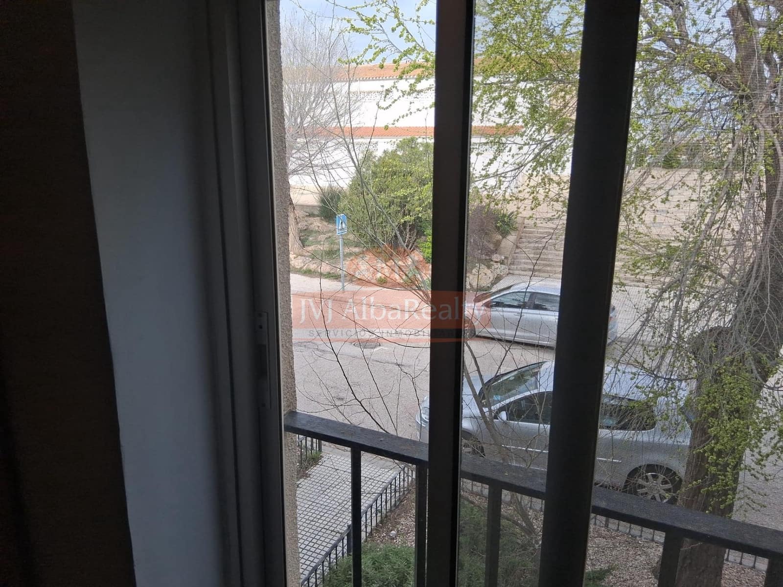 4 bedroom Townhouse for sale in Albacete city with garage - € 265,000 (Ref: 9723718)