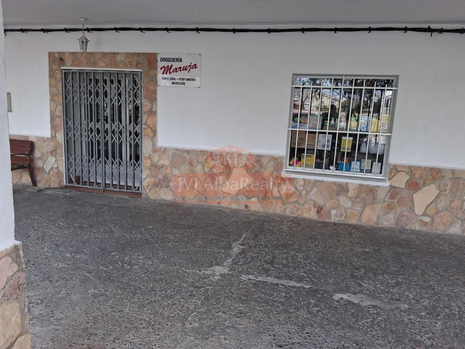 4 bedroom Townhouse for sale in Albacete city with garage - € 265,000 (Ref: 9723718)