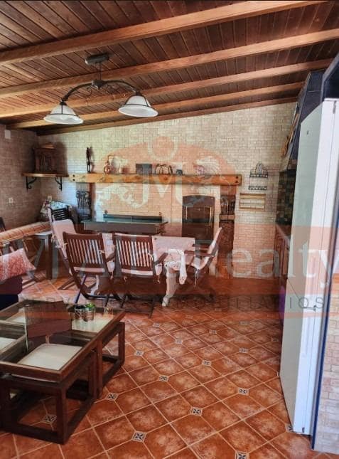 5 sypialnia Willa na sprzedaż w Miasto Albacete z basenem - 295 000 € (Ref: 9723719)