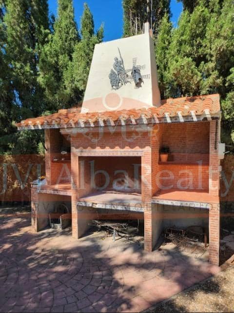 5 sypialnia Willa na sprzedaż w Miasto Albacete z basenem - 295 000 € (Ref: 9723719)