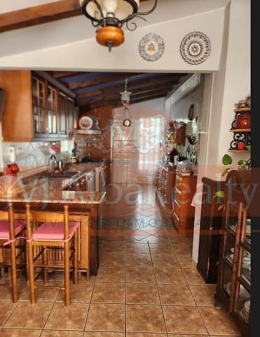 5 slaapkamer Villa te koop in Albacete stad met zwembad - € 295.000 (Ref: 9723719)