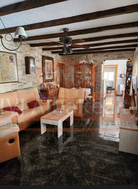 5 sypialnia Willa na sprzedaż w Miasto Albacete z basenem - 295 000 € (Ref: 9723719)