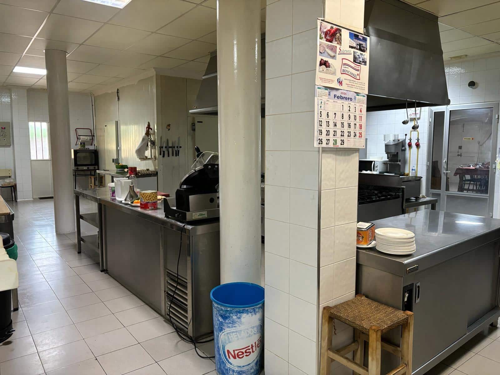 Erhverv til salg i Robledo med garage - € 1.550.000 (Ref: 9723720)