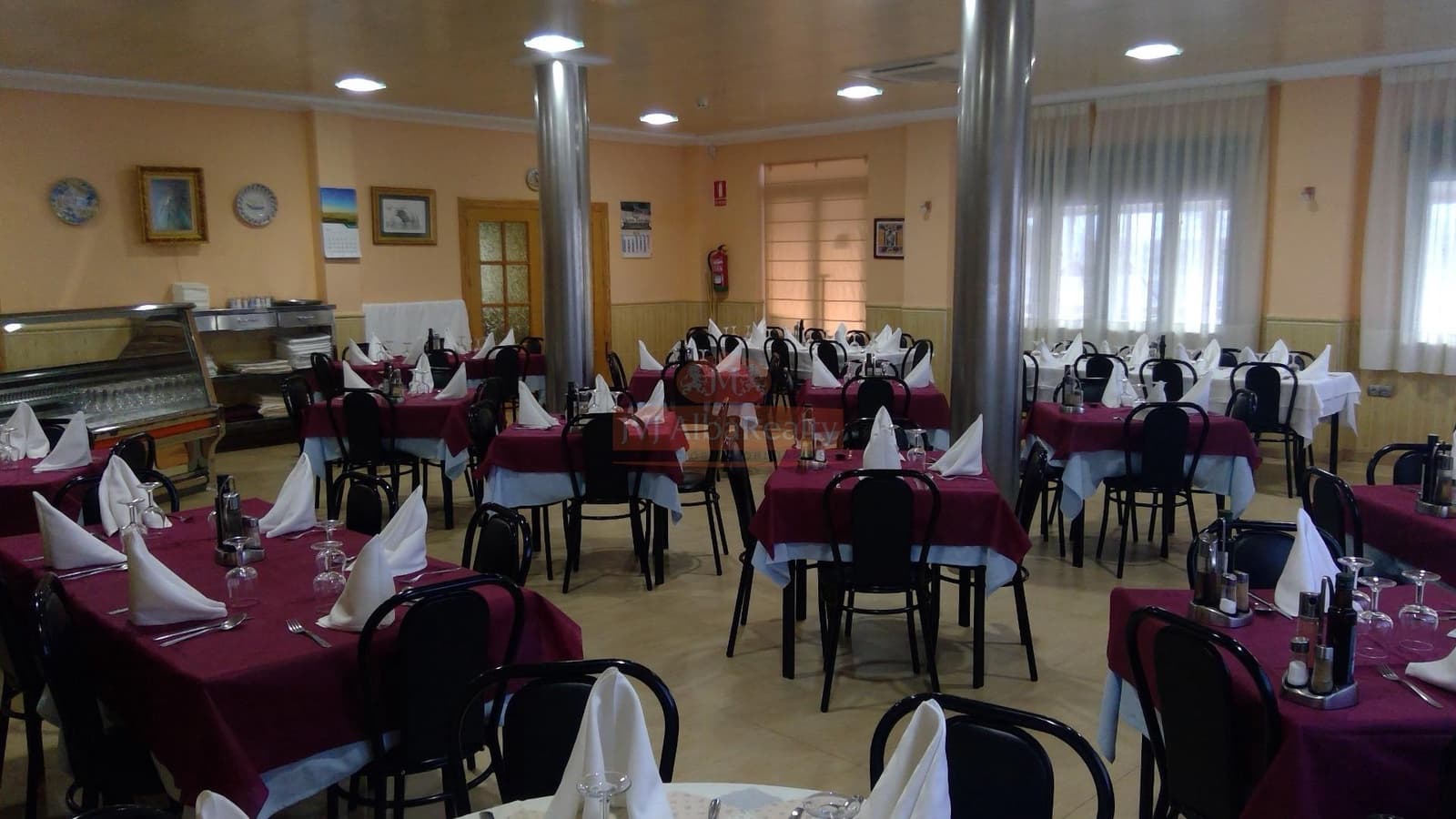 Erhverv til salg i Robledo med garage - € 1.550.000 (Ref: 9723720)