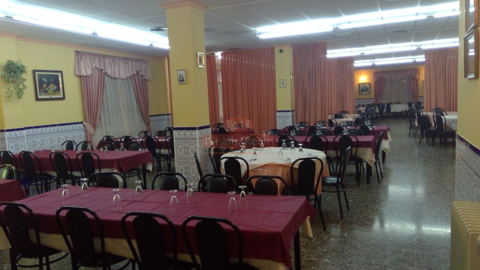 Erhverv til salg i Robledo med garage - € 1.550.000 (Ref: 9723720)