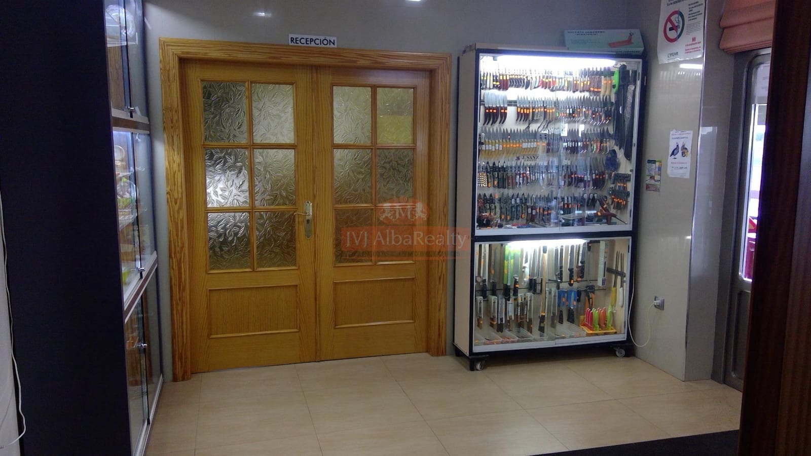 Erhverv til salg i Robledo med garage - € 1.550.000 (Ref: 9723720)