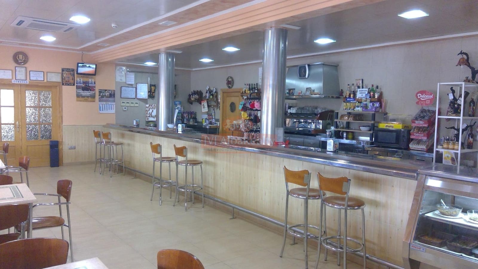 Erhverv til salg i Robledo med garage - € 1.550.000 (Ref: 9723720)