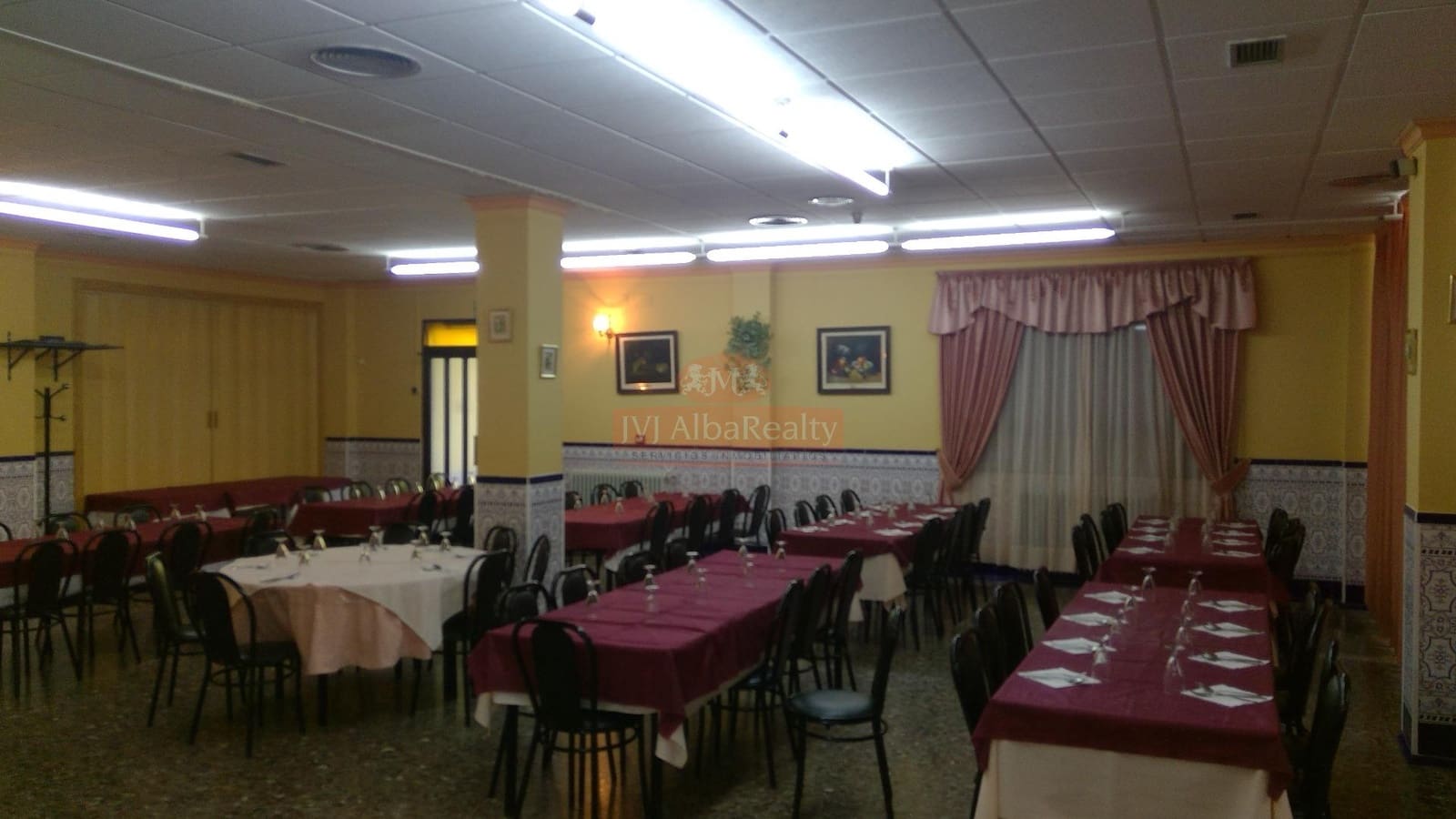 Erhverv til salg i Robledo med garage - € 1.550.000 (Ref: 9723720)