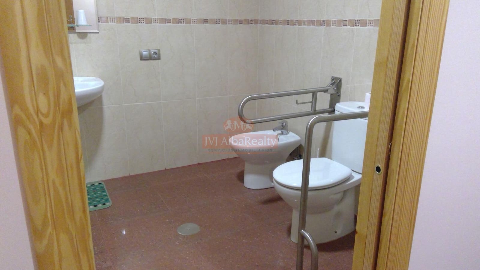 Erhverv til salg i Robledo med garage - € 1.550.000 (Ref: 9723720)