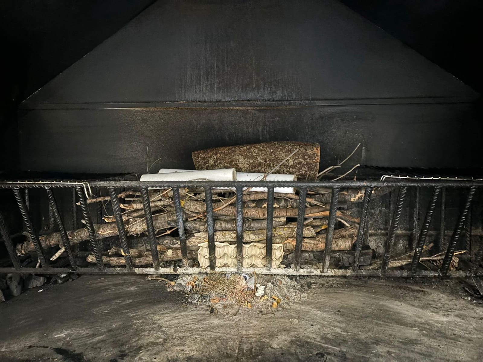 Erhverv til salg i Robledo med garage - € 1.550.000 (Ref: 9723720)