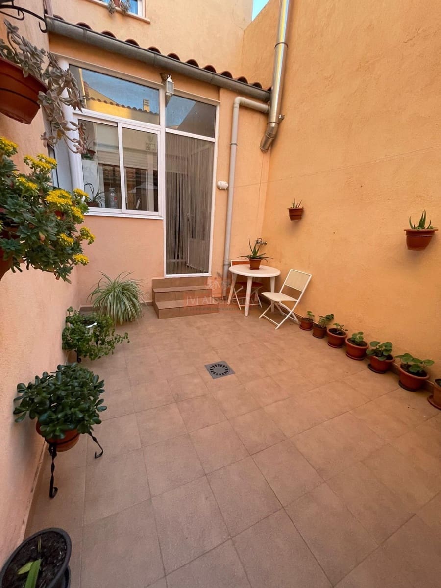 3 bedroom Terraced Villa for sale in Villalgordo del Jucar with garage - € 114,000 (Ref: 9723724)