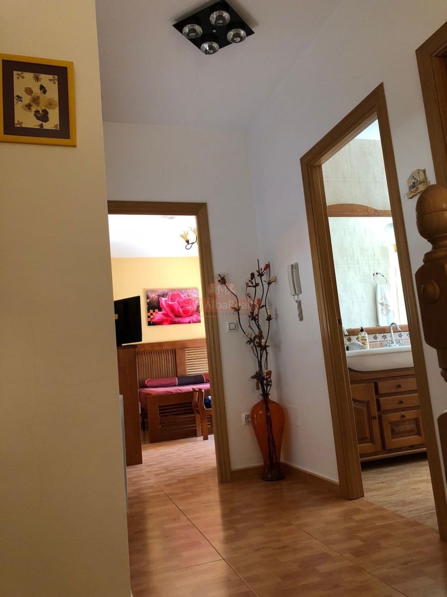 3 bedroom Terraced Villa for sale in Villalgordo del Jucar with garage - € 114,000 (Ref: 9723724)