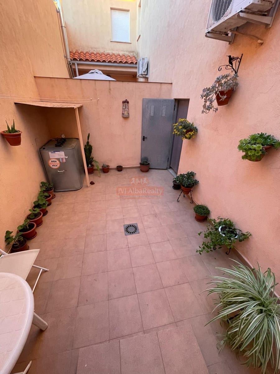 3 bedroom Terraced Villa for sale in Villalgordo del Jucar with garage - € 114,000 (Ref: 9723724)
