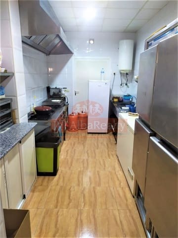 Commercial for sale in Feria, Albacete city - € 200,000 (Ref: 9723725)