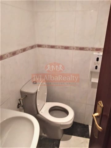 Commercial for sale in Feria, Albacete city - € 200,000 (Ref: 9723725)