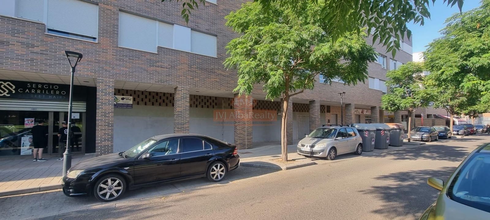 Commercial for rent in Albacete city - € 1,050 (Ref: 9723726)