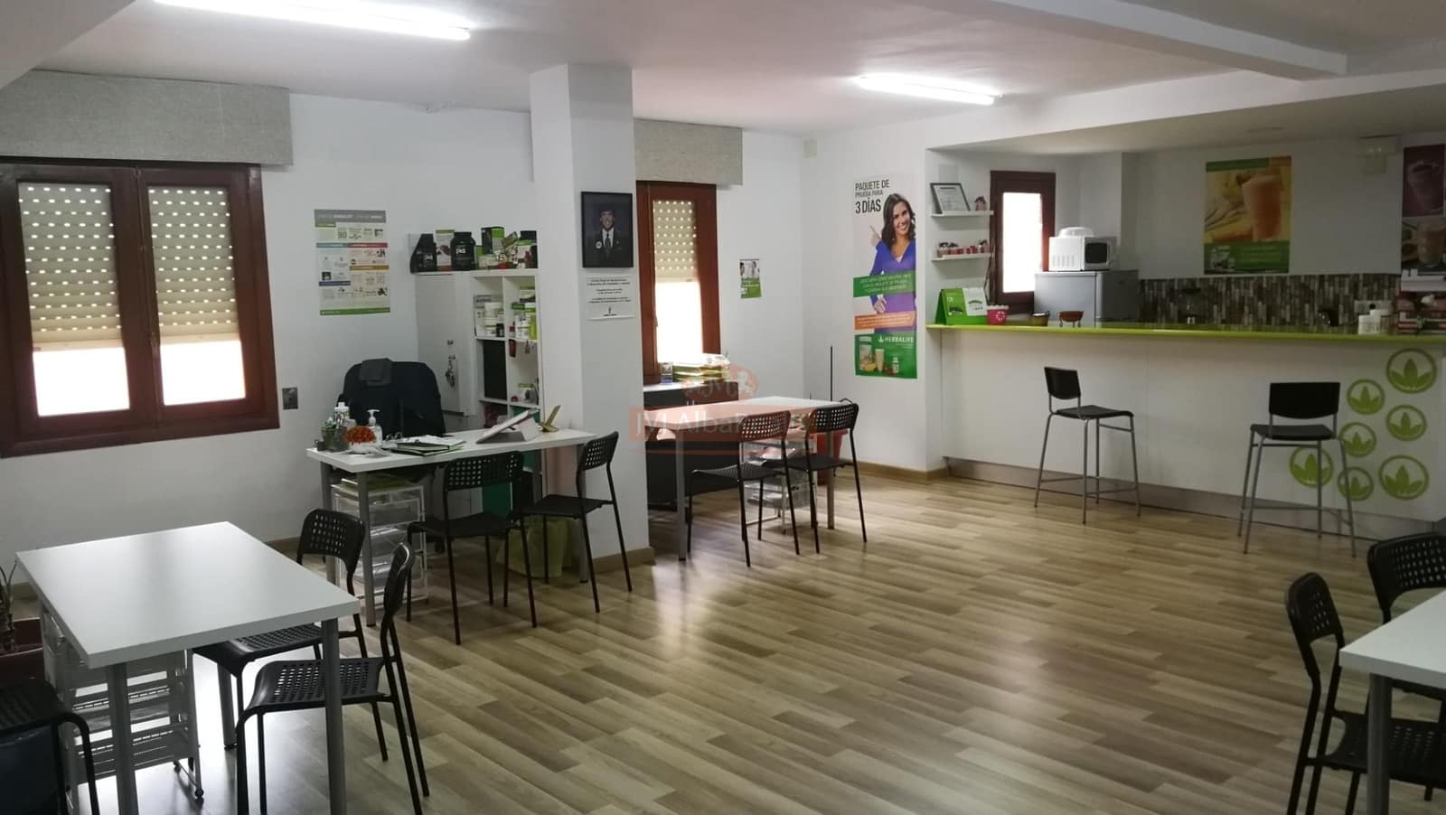 Commercial for rent in Albacete city - € 750 (Ref: 9723727)