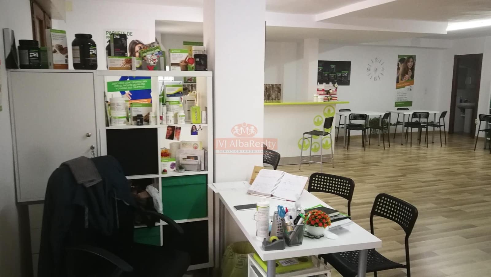 Commercial for rent in Albacete city - € 750 (Ref: 9723727)