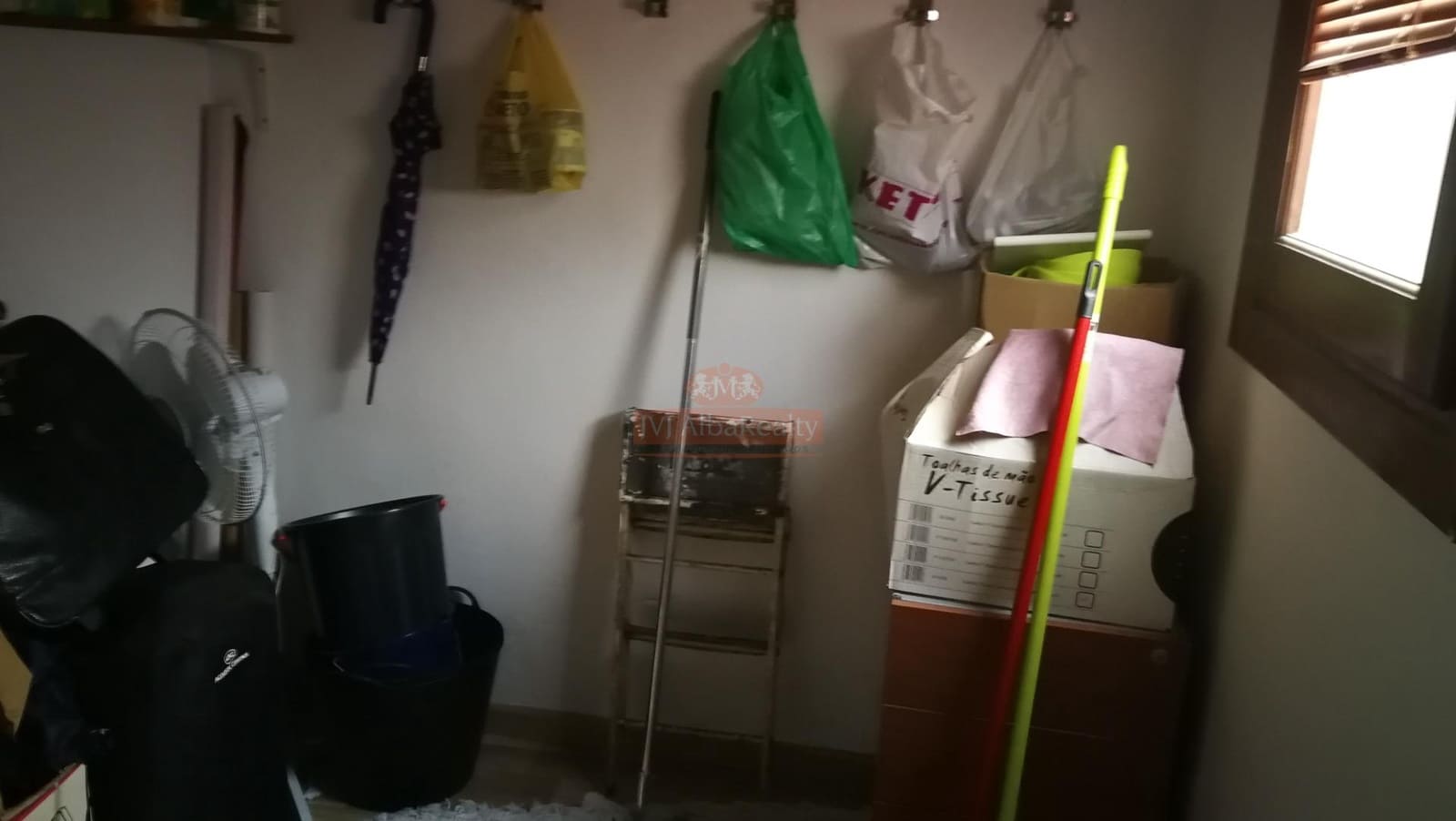 Commercial for rent in Albacete city - € 750 (Ref: 9723727)