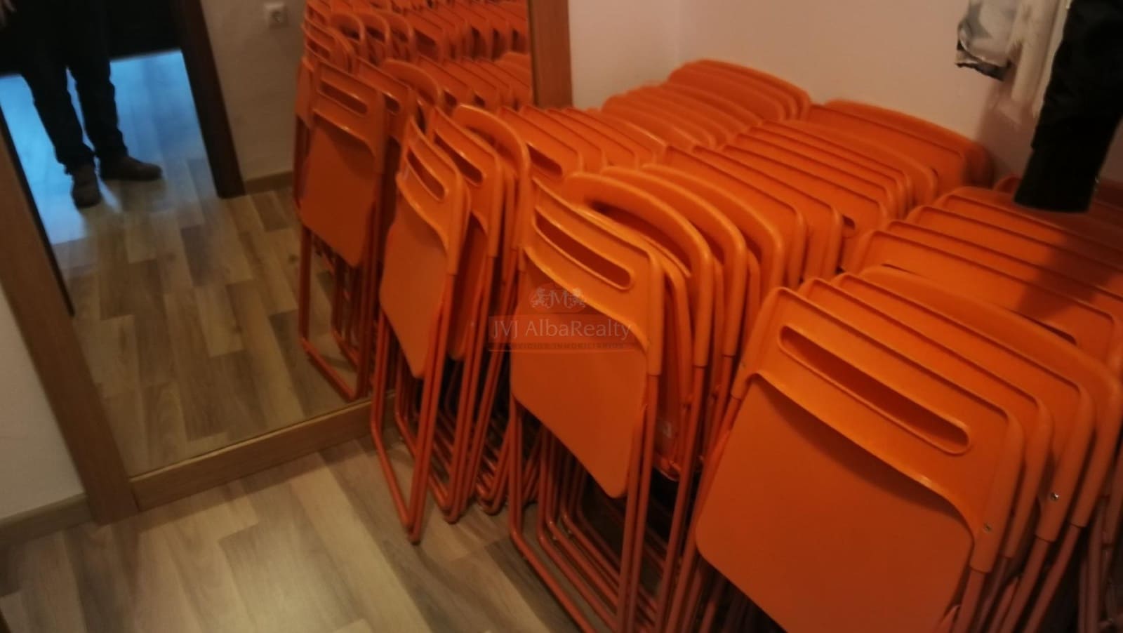 Commercial for rent in Albacete city - € 750 (Ref: 9723727)