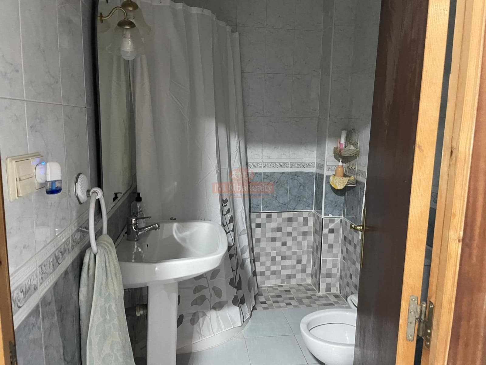 2 bedroom Apartment for sale in Albacete city - € 150,000 (Ref: 9723728)