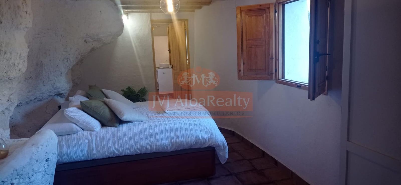 4 bedroom Villa for sale in Jorquera with pool - € 160,000 (Ref: 9723732)