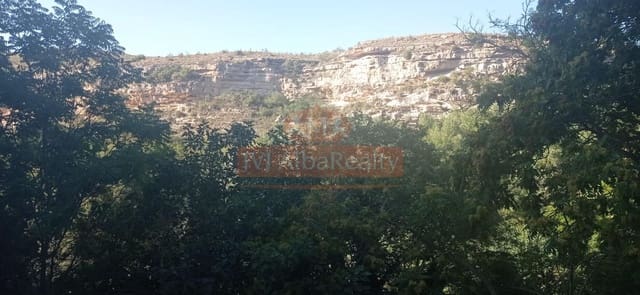 4 bedroom Villa for sale in Jorquera with pool - € 160,000 (Ref: 9723732)