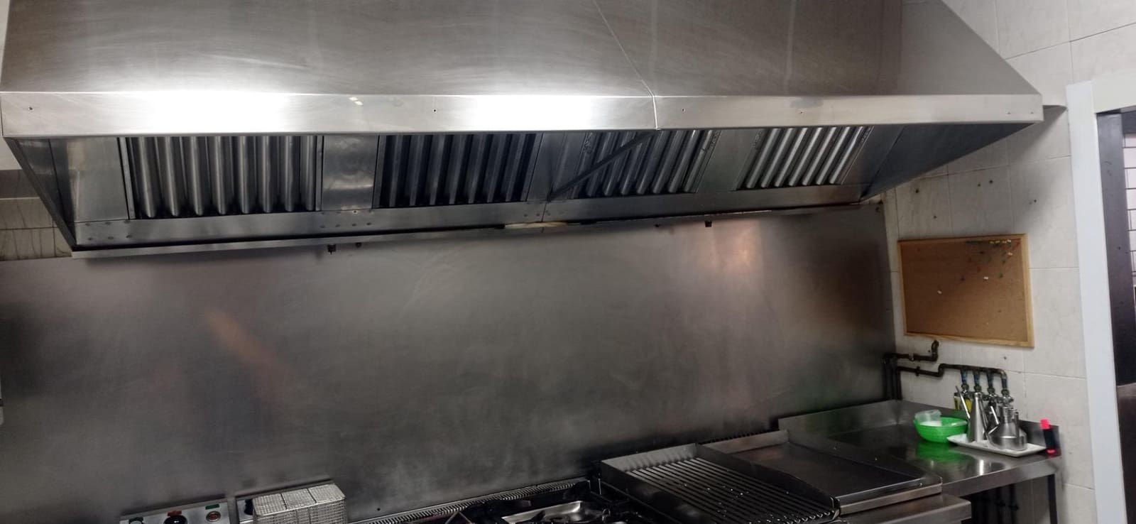 Business for sale in Albacete city - € 300,000 (Ref: 9723733)