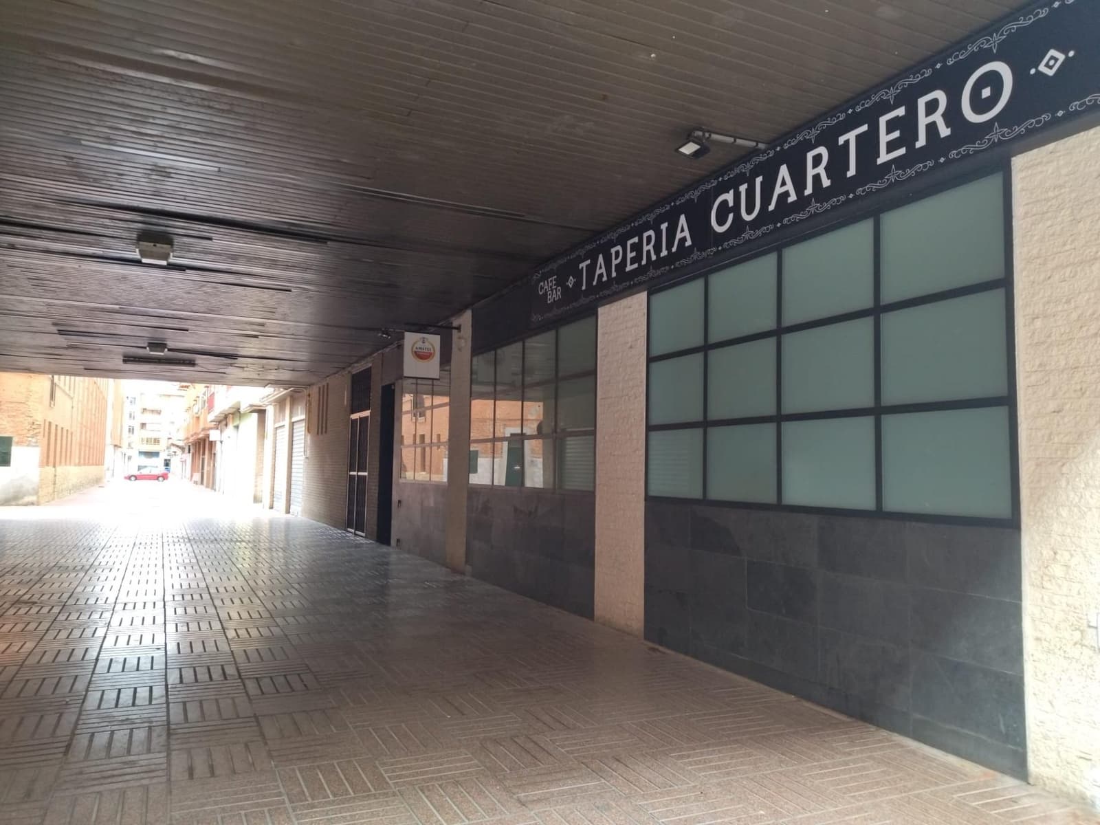 Business for sale in Albacete city - € 300,000 (Ref: 9723733)