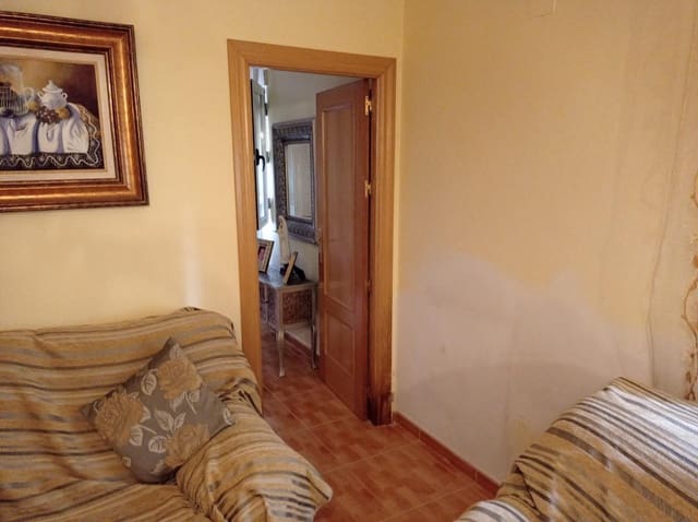 5 bedroom Terraced Villa for sale in Pozohondo - € 105,000 (Ref: 9723735)