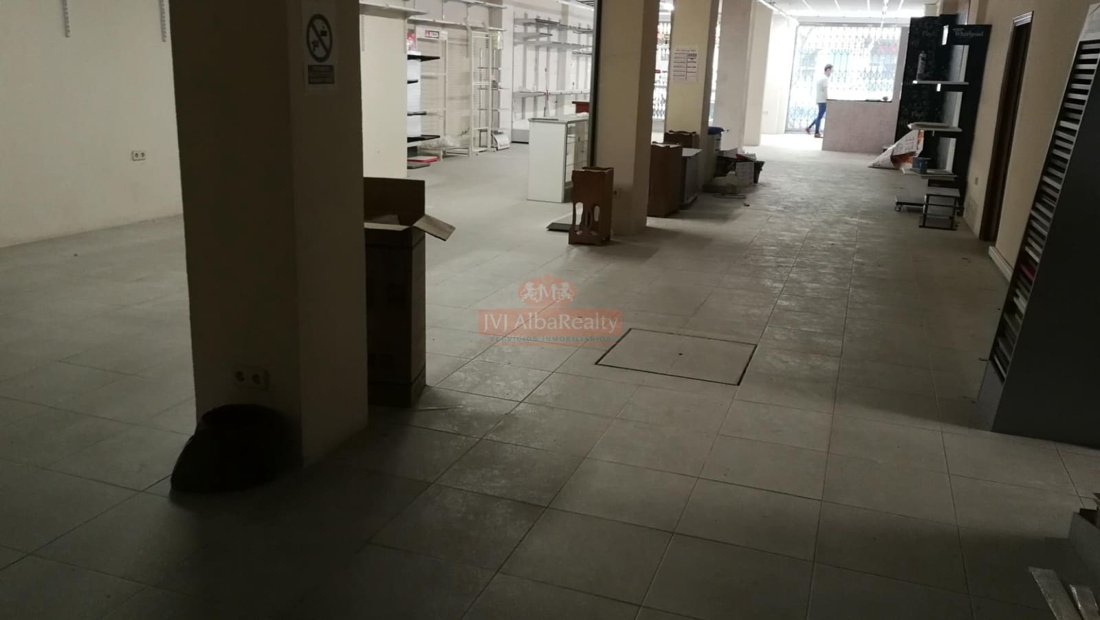 Commercial for rent in Albacete city - € 1,900 (Ref: 9723736)