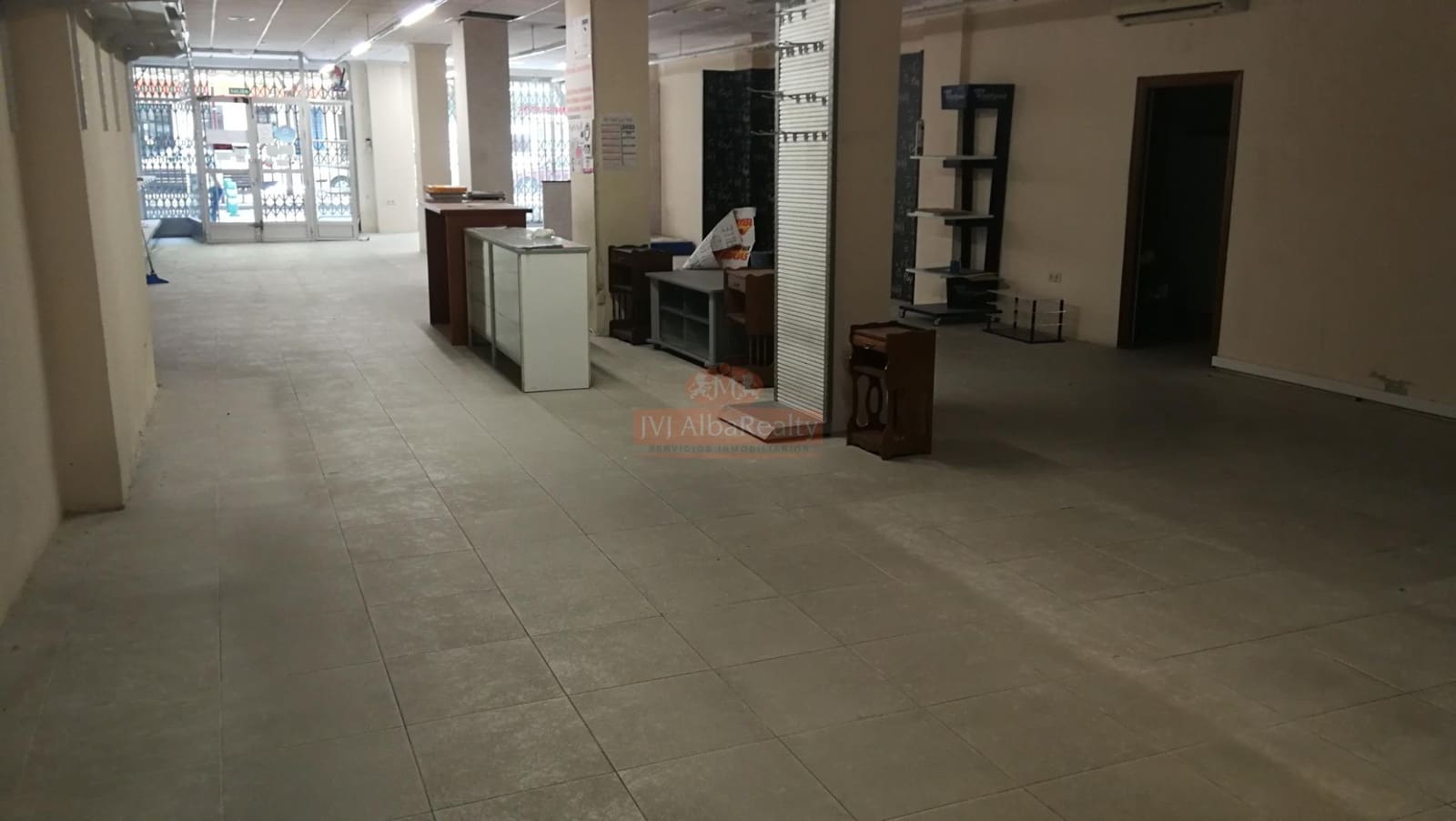 Commercial for rent in Albacete city - € 1,900 (Ref: 9723736)